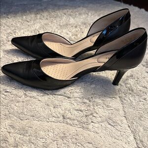 Life Stride Black Pointed Heels